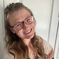 Deanna Lilly's Instagram, Twitter & Facebook