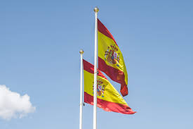 Si ha vivido en españa durante varios años y desea permanecer en el país a largo plazo, puede que se pregunte cuál es la mejor opción para lograr este objetivo. Nacionalidad Espanola