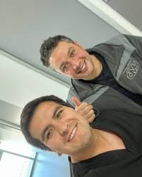 Tremenda noticia! Feliz de compartir nuevamente amistad, trabajo y  Quiropráctica 🙌🏻. Agende aquí desde la otra semana con Cristóbal Miranda  @cmhquiropractico 👇🏼 https://agenda.centronuevasalud.cl/ . .  #quiropráctica #quiropraxiaclinica #quiropraxia ...