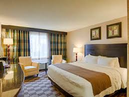 4 bedrooms / 3 bath townhome with private pool floor area: Prairie Band Casino Resort Luxury Hotel Rooms