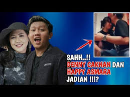 Gosip itu muncul saat keduanya keceplosan di momen duet bareng. Denny Caknan Dan Happy Asmara Pacaran Fakta Fakta Happy Asmara Youtube