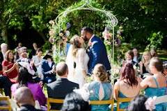 Why you need a wedding arch | Using an arbour or bower to add ...