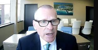 Sarah Scranton's Instagram, Twitter & Facebook