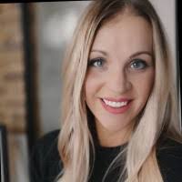 Tracie Stark's Instagram, Twitter & Facebook