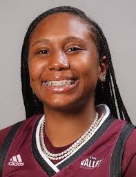 Emily Gartner's Instagram, Twitter & Facebook