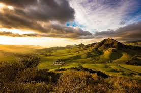 Bishop Peak Trail San Luis Obispo Ca Peaks That Pique A Guide To Hiking And Exploring Slo County S Nine Sisters San Luis Obispo Best Hikes Hiking
