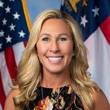 Dina Buchanan's Instagram, Twitter & Facebook