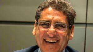 Mafia capitale, anche Marino alla fiaccolata dei sindacati: per lui fischi  e applausi