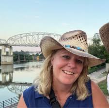 Rest in Peace, Firefighter Brandy Allinience. Brandy passed away Tuesday at  just 39 after battling cancer. She served with courage, heart, and a  devotion to her community that will never be forgotten.