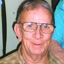 Douglas Shumate's Instagram, Twitter & Facebook