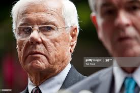 Ông bố chỉ đích danh nghi can sát hại con gái mình nhưng không một ai tin