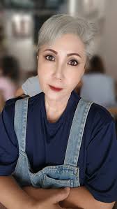 These squares critique how free we live, but c'est la vie tis' what it is  😎 Live Your Life feat @1oakallday Produced by @hallwayprodz Off my FINAL  ALBUM Goodbye, Sticky Rice now