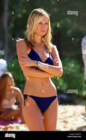 Original Film Title: THE BIG BOUNCE. English Title: THE BIG BOUNCE. Film  Director: GEORGE ARMITAGE. Year: 2004. Stars: SARA FOSTER. Credit: WARNER  BROS. / CONNOR, FRANK / Album Stock Photo - Alamy