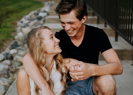 If you're using a dating app , this is even easier because if it gets weird, you can duck out easily. 270 Flirty Questions To Ask A Girl Godates