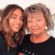 dear God, thanks for this beautiful life and forgive me if I don't love it  enough. Courtesy of Quotes and Notes