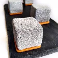 With Sableccs El Cubo Mousse De Chocolate Franceschichoco Carenero 70 Centro De Ganache Crumble De Chocolate Y Bizcocho De Cacao Moussedechocolate M