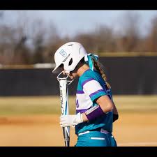 Mackenzie Jade Hendrix, Second base, Outfielder, Garden City Community  College