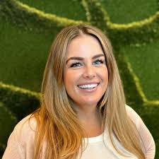 Amanda Squiers's Instagram, Twitter & Facebook