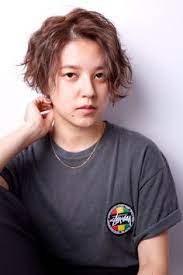 中世的でかっこいい ジェンダーレスな髪型 ショート ボブ bangs バングス ハンサムショート ショートのヘアスタイル 髪型 ショートボブ