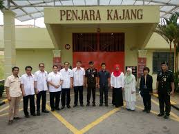 Jabatan penjara malaysia), is a department controlled by the malaysian minister of home affairs responsible for prisons where offenders sentenced by the courts are held. Lawatan Ke Ibupejabat Penjara Malaysia Dan Klinik Kesihatan Penjara Kajang