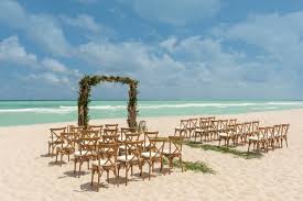 Destination Weddings In The Us On The Beach Beach Wedding Packages Miami Beach Wedding Destination Wedding