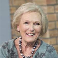 Are baking Queen Mary Berry's pearls real ?