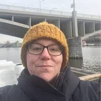 Leigh Rodgers's Instagram, Twitter & Facebook