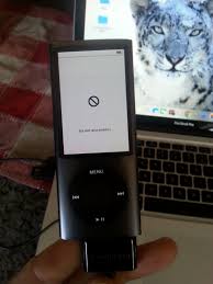 After you are done, choosing click on apply. My Ipod Nano Has A White Screen With Mess Apple Community