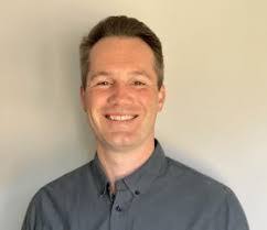 Tom Cush's Instagram, Twitter & Facebook