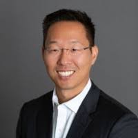 Earl Choi's Instagram, Twitter & Facebook