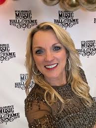 Jeanne Pruett's Instagram, Twitter & Facebook