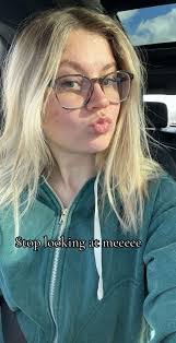 Ashley Canfield's Instagram, Twitter & Facebook