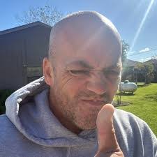 Dustin Vick's Instagram, Twitter & Facebook