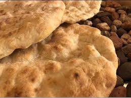 خبز الطابون الفلسطيني في البيت بدون طابون بطريقة عصرية مليحة الهاشم Youtube Food Arabic Food Bread