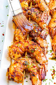 Remove the shrimp from the marinade and thread onto skewers; Shrimp Marinade Chili Pepper Madness