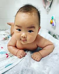 Phillip Mao's Instagram, Twitter & Facebook