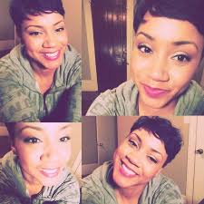 selfies while waiting