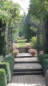 Pin By Erkin Saidakbarov On Landshaftnyj Dizajn Beautiful Gardens Garden Design Gorgeous Gardens
