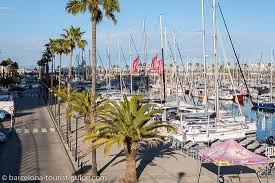 Marina port vell barcelona offers excellent facilities, varied activities and personalized services, 24 hours a day. Hotel Arts Barcelona
