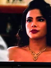 Vicente celebrates Delores engagement with Pedro toasting with Violata, all  of their problems will disappear with that marriage. Dream