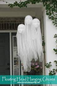 Hanging Ghosts Easy Diy Halloween Decorations Halloween Hacks Creative Halloween Decorations