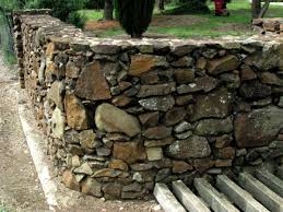 Building Good Looking Stone Walls Rock Wall Fencing Stone Wall River Rock Stone