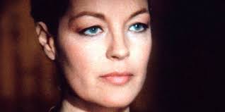 Romy schneider se fiance avec lui en 1959, et le couple part vivre à paris. Profanation De La Tombe De Romy Schneider Les Precedents Le Point