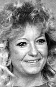 Jan Tomlin's Instagram, Twitter & Facebook