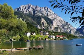 Save private one way transfer from sankt wolfgang im. 47 Gmunden Ideen Gmunden Gmunden Austria Salzkammergut