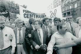 Centrum — means center in latin. 29 Lat Temu Powstalo Porozumienie Centrum Pierwsza Partia Jaroslawa Kaczynskiego