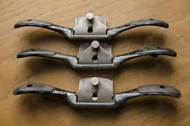 Curved Woodworking Hand Tool Buyer S Guide Wood And Shop Antique Hand Tools Woodworking Hand Tools Green Woodworking