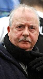 Pensioners' anger after crook who conned them out of £30,000 stamp  collections is ordered to pay back just 1p