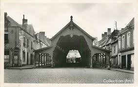 Cpsm France 53 Craon Les Halles 53 Mayenne Craon 53 Ref 70192 Collection Jfm Fr