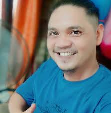 Choosing a wedding dress for summer outdoor ceremony?